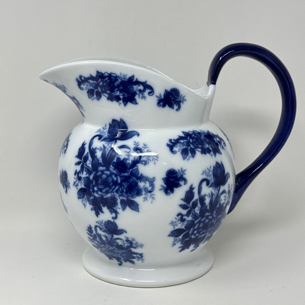 Cracker Barrel Blue White Floral Pitcher 80 Oz Cobalt Handle Stoneware Farmhouse